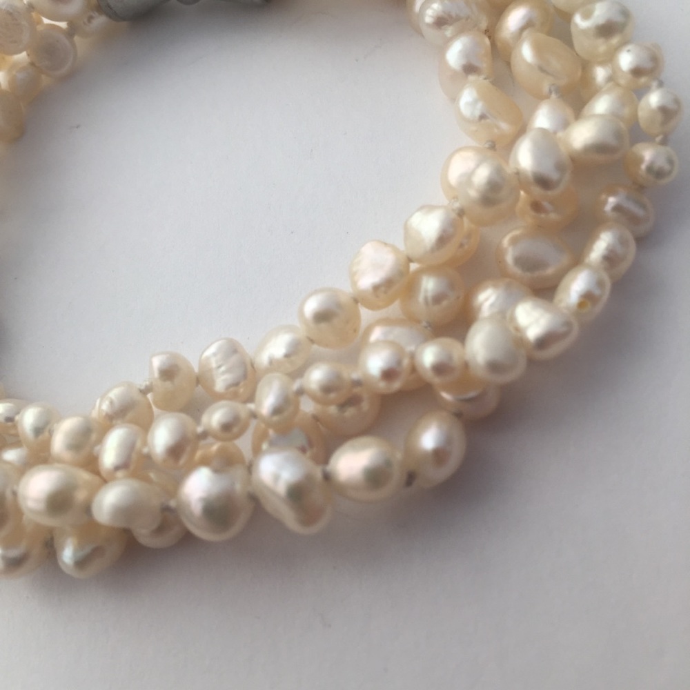 BEAUTIFUL Modern Estate Natural Pearl Bracelet - Picture 1 of 2